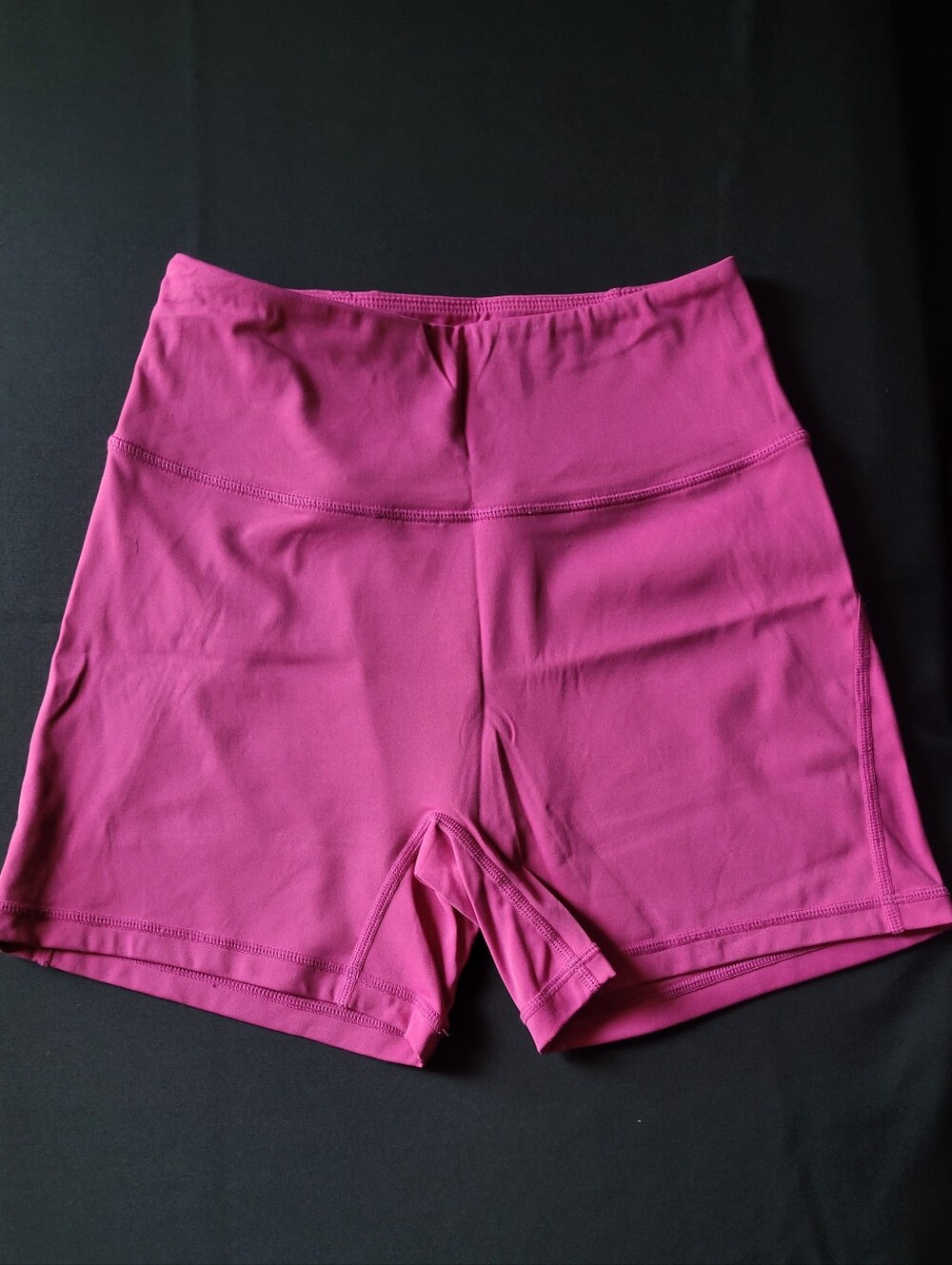 Alphalete Shorts Magenta Size M